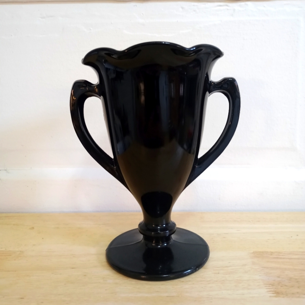 Vintage L.E. Smith Black Glass Trophy Vase